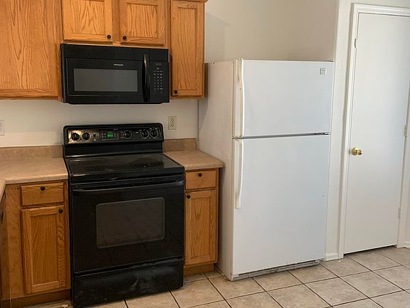 3rd image of 30193 N Sunray Dr
