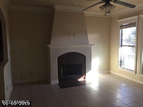 5th image of 213 Portsmouth Dr