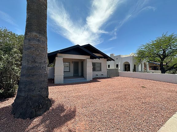 3rd image of 642 E Speedway Blvd