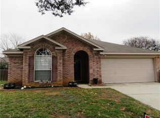 730 Texas Oak Trl, Lake Dallas, TX 75065