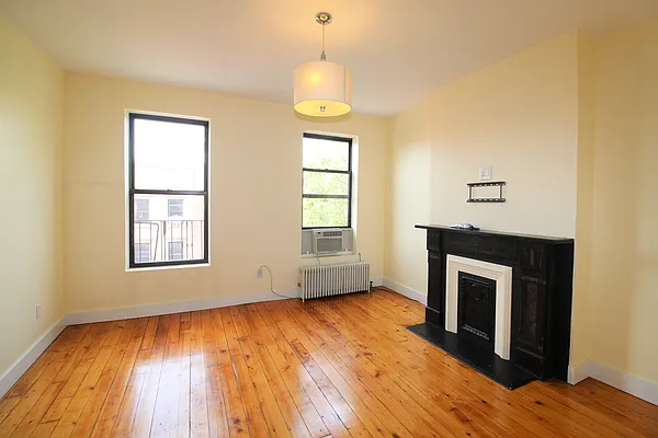 Rented by Compass | media 26