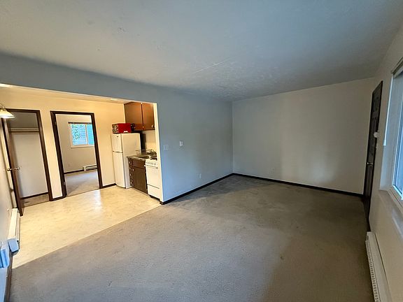 2nd image of 2600 NE 125th St APT 7