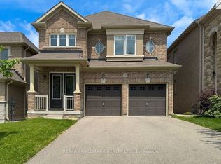 237 Frederick Curran Ln, Newmarket, ON L3X 0B9