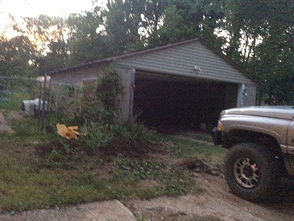 2nd image of 109 Mineral St