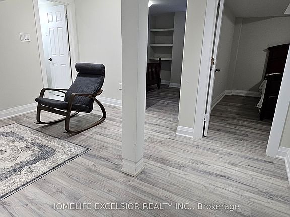 4th image of 6 Fitzroy Ave #Basement