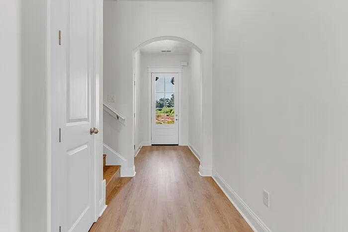 4839 Chatelet Dr — Photo 3