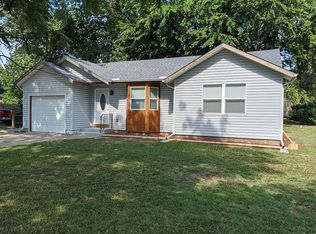 322 N 6th St, Towanda, KS 67144