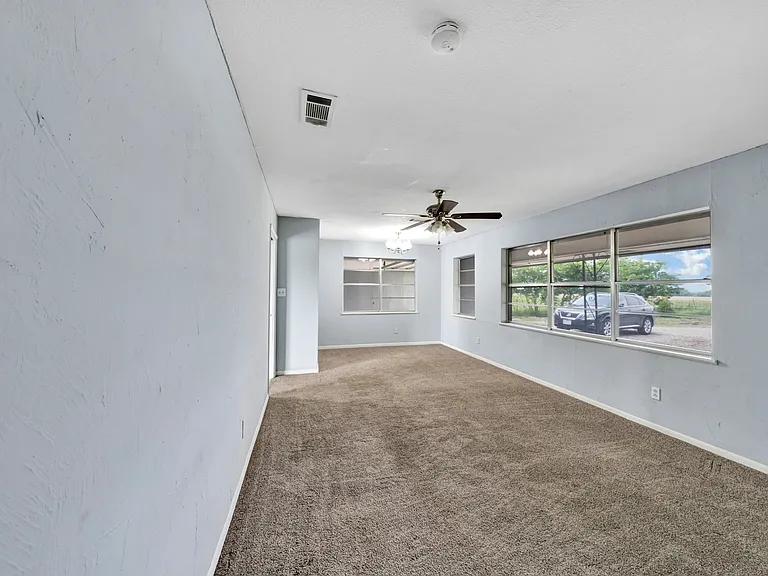 9209 FM 1570 N — Photo 29