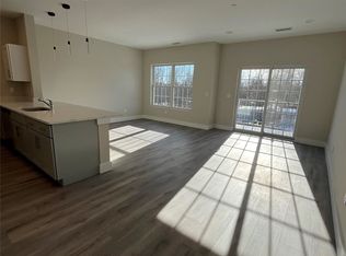 86 Creek Rd, Poughkeepsie, NY 12601