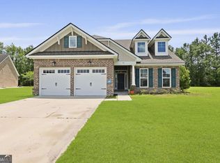 64 Wellington Cir, Brunswick, GA 31525