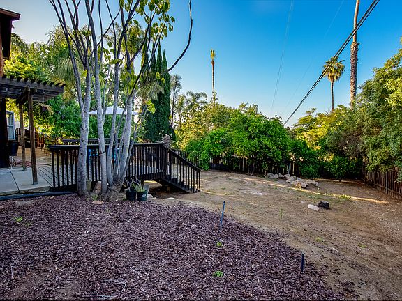 3rd image of 2205 Alta Vista Dr