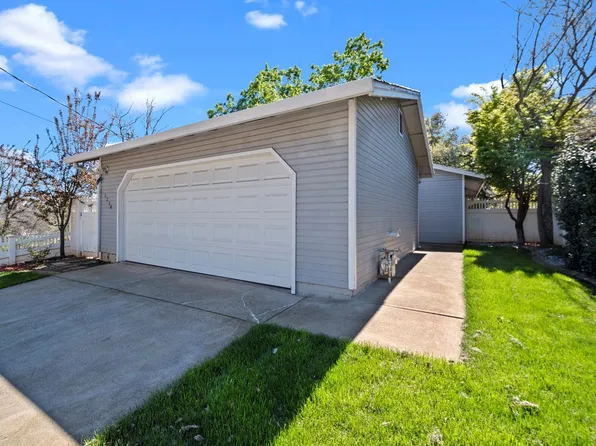 5230 Front St, Shasta Lake, CA 96019