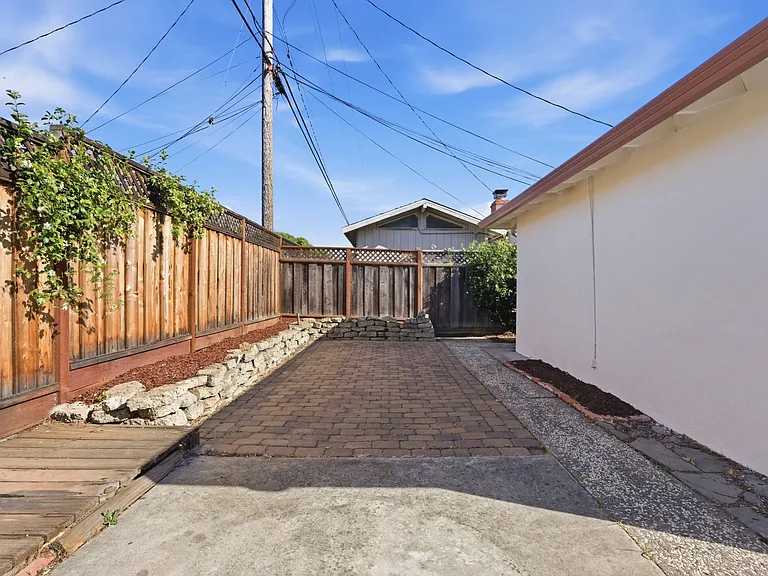 5254 Dellwood Way — Photo 16