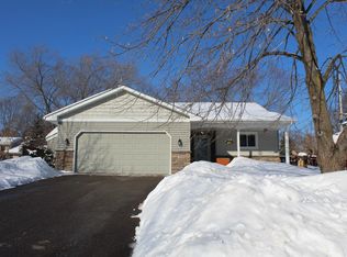 289 Little John Dr, Circle Pines, MN 55014