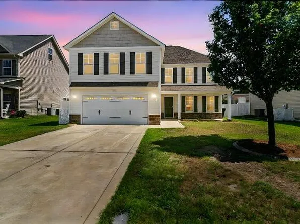 2904 Blackwater Ct, Fayetteville, NC 28306