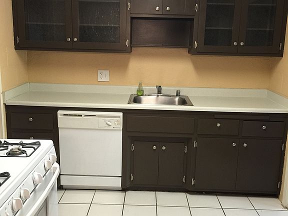 5th image of 5311 Esmeralda St.