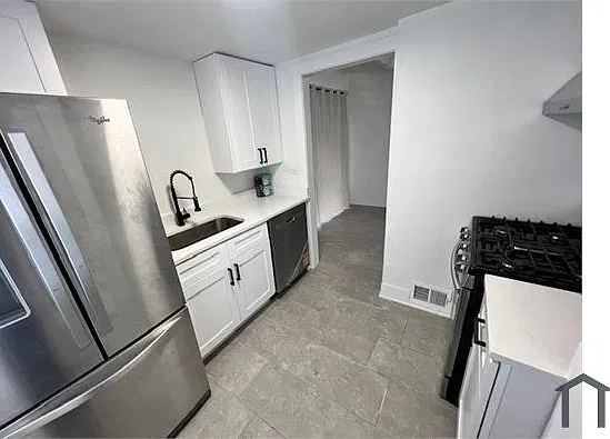 2 bed, $1,950 — Photo 4