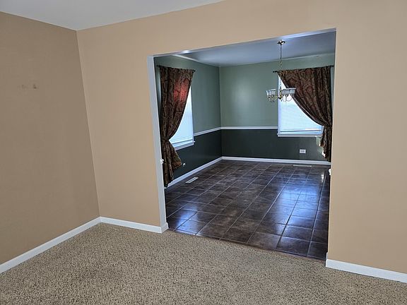 5th image of 827 S McKinley Ave