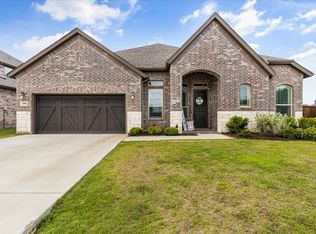 2904 Paige Pl, Grand Prairie, TX 75054