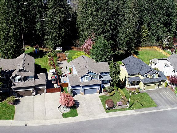 4th image of 12622 194th Avenue Ct E