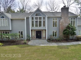 60 Old Stone Church Rd, Saddle River, NJ 07458