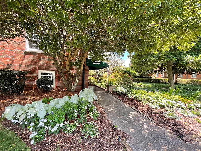 2855 Thornhill Rd #91B — Photo 128