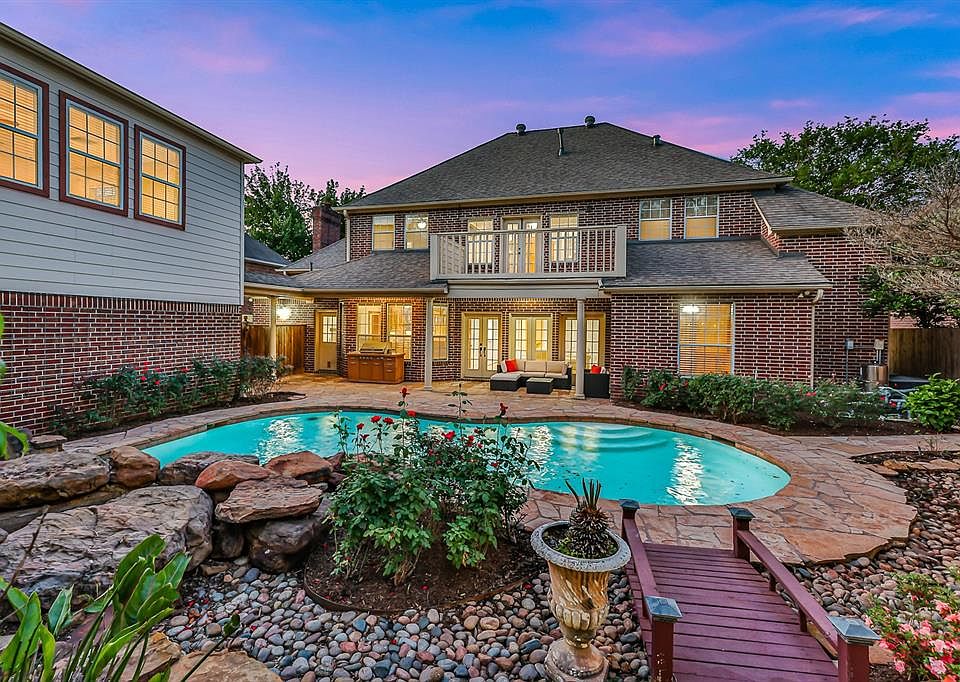 1st image of 2922 Deer Creek Drive