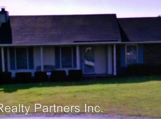 7894 Adrian Dr, Fayetteville, NC 28314