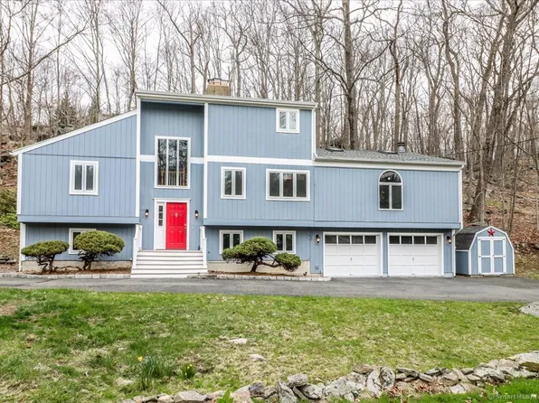 594 Barrack Hill Road, Ridgefield, CT 06877
