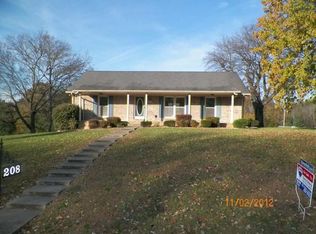 208 Lookout Dr, Columbia, TN 38401
