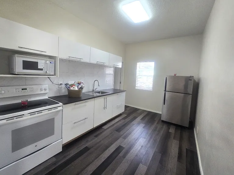 650 N Arthur Ave #2 — Photo 8