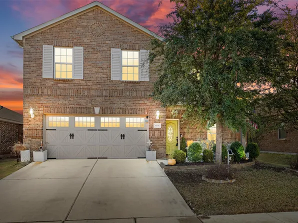 6156 Obsidian Creek Dr, Fort Worth, TX 76179