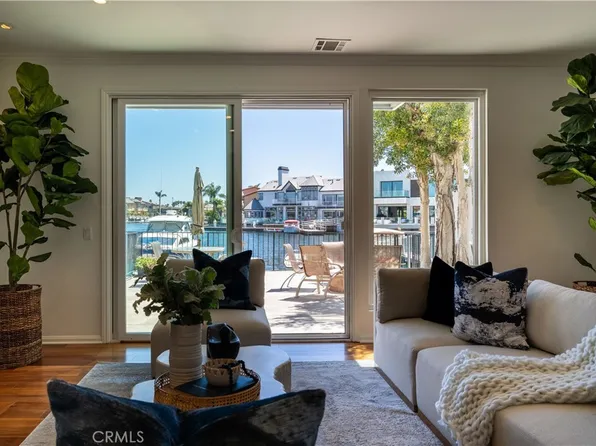 16196 Bimini Ln, Huntington Beach, CA 92649