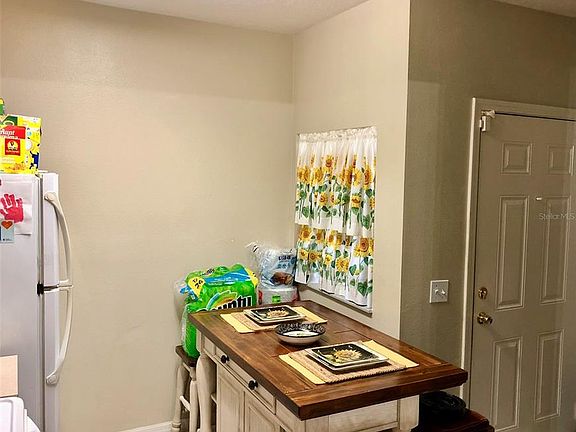 3rd image of 6410 Hollydale Pl Unit 101