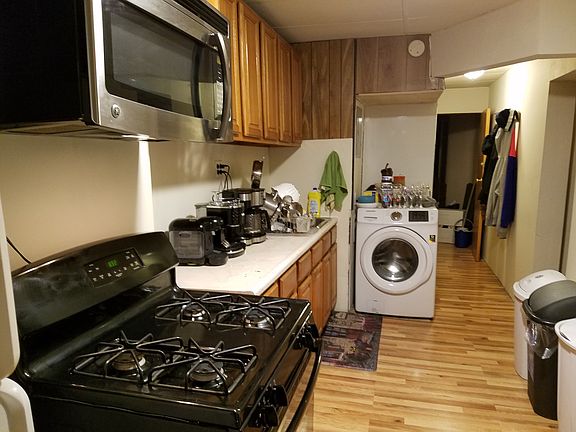 4th image of 2501 25th St #1