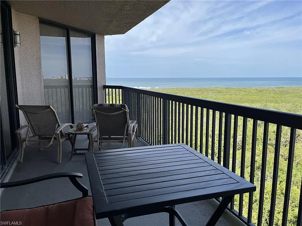 2 bed, 2.5 bath, 1800 sqft, $12,995 — Photo 1