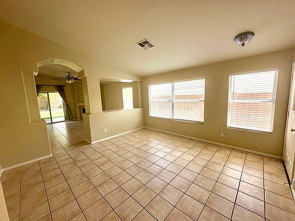 3rd image of 4728 E Desert Wind Dr
