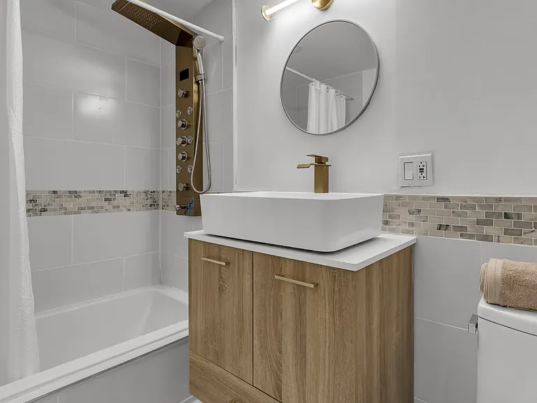 261 Park Ave #3 — Photo 43