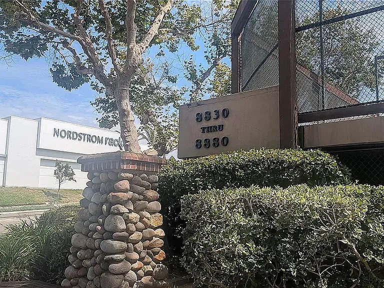 8860 Villa La Jolla Dr #217 — Photo 32