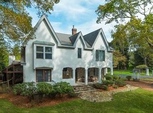 44 Oak Hill Rd, Southborough, MA 01772