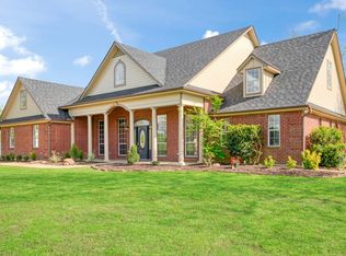 5804 Old Clarksville Rd, Paris, TX 75462