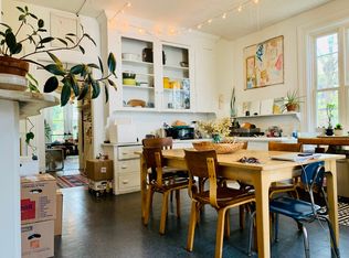 225 Knight St APT 3, Providence, RI 02909