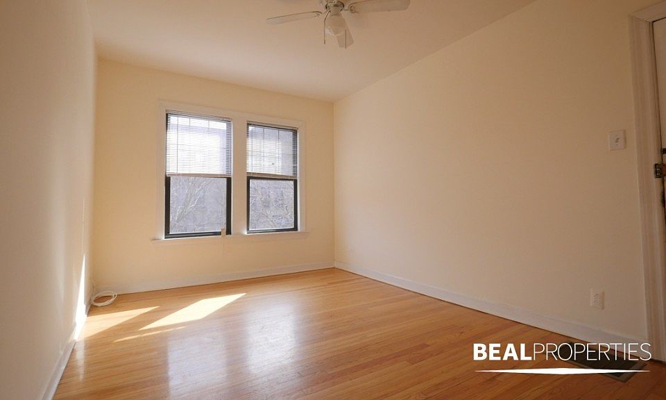 1st image of 1200 W Wellington Ave #3