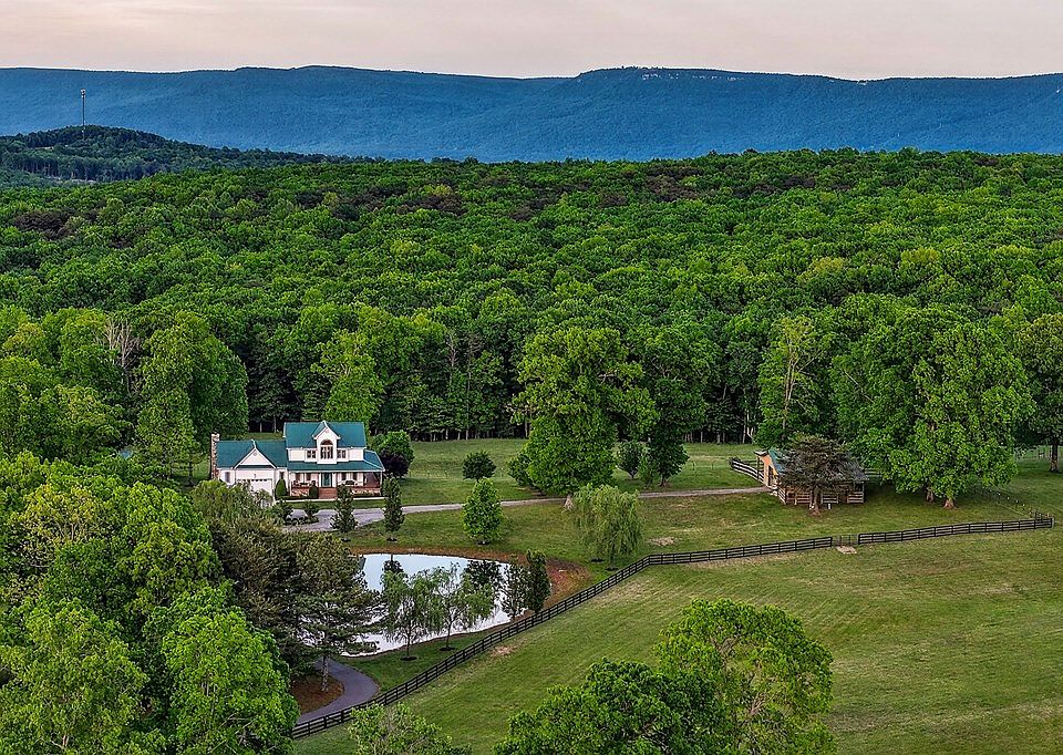 73rd image of 933 John Henry Lewis Rd