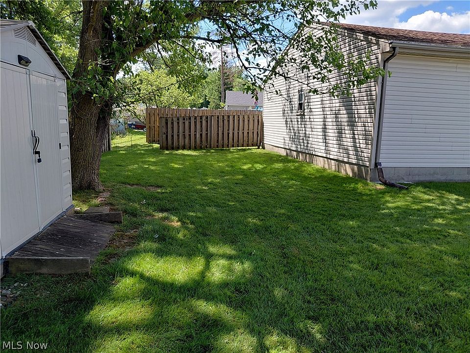 2nd image of 725 Gary Dr