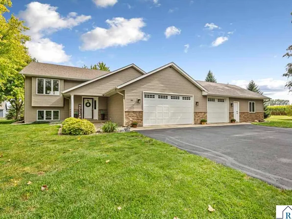 95 Evergreen Ct, Madison Lake, MN 56063