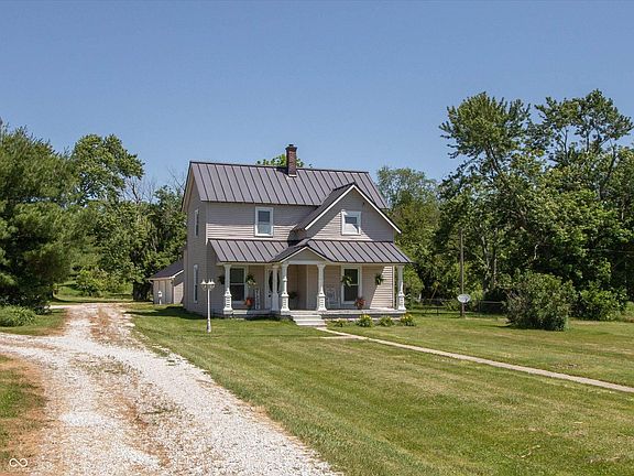 2nd image of 6862 Travis Rd
