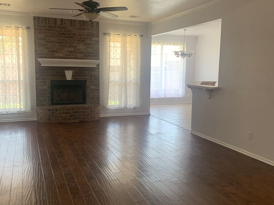 1st image of 1104 SW 126th St