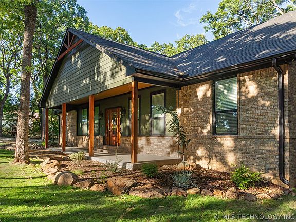 4th image of 150 Woods Rd