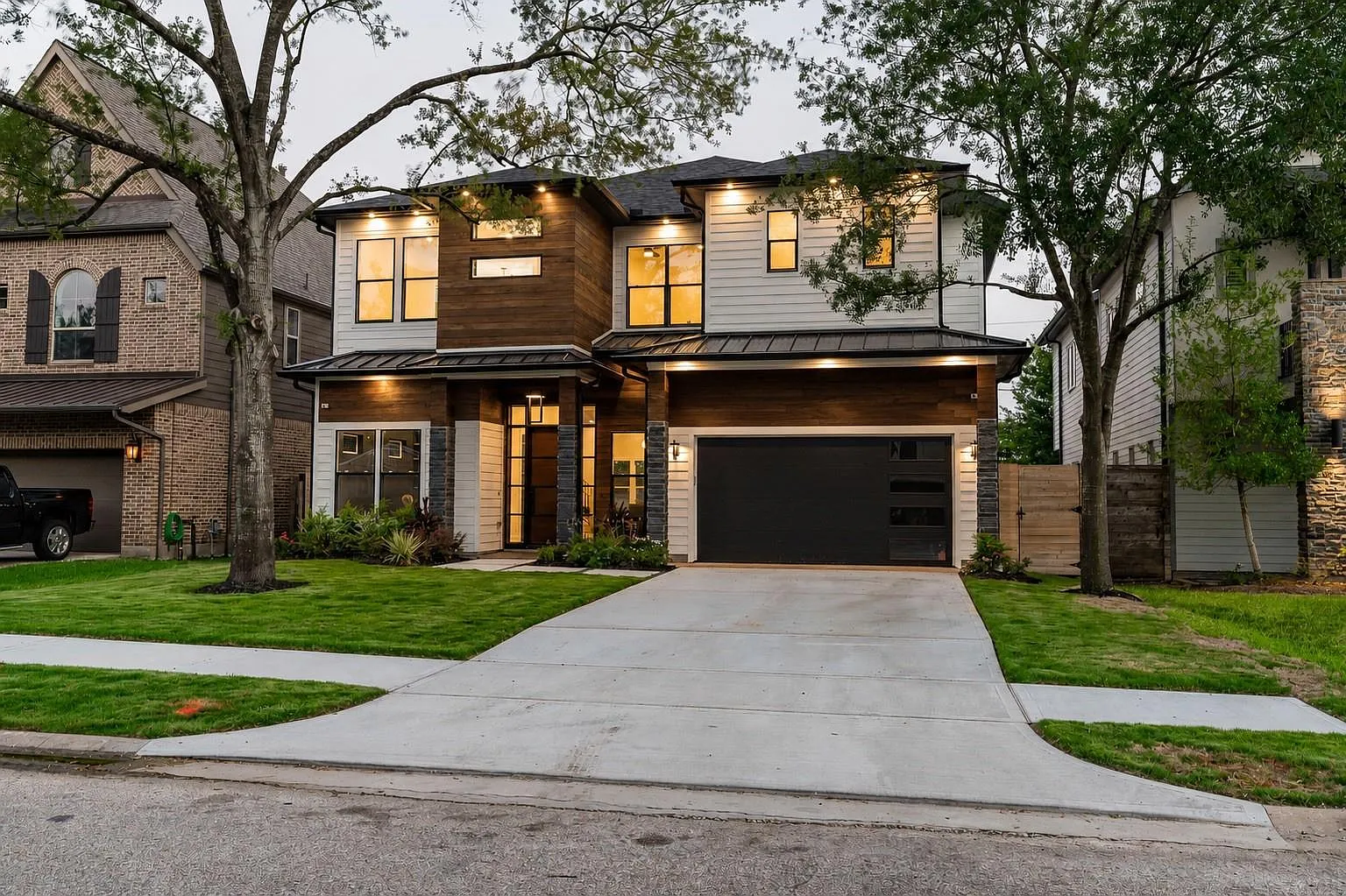 4 bed, 5.0 bath, 3877 sqft, $7,000 — Photo 3